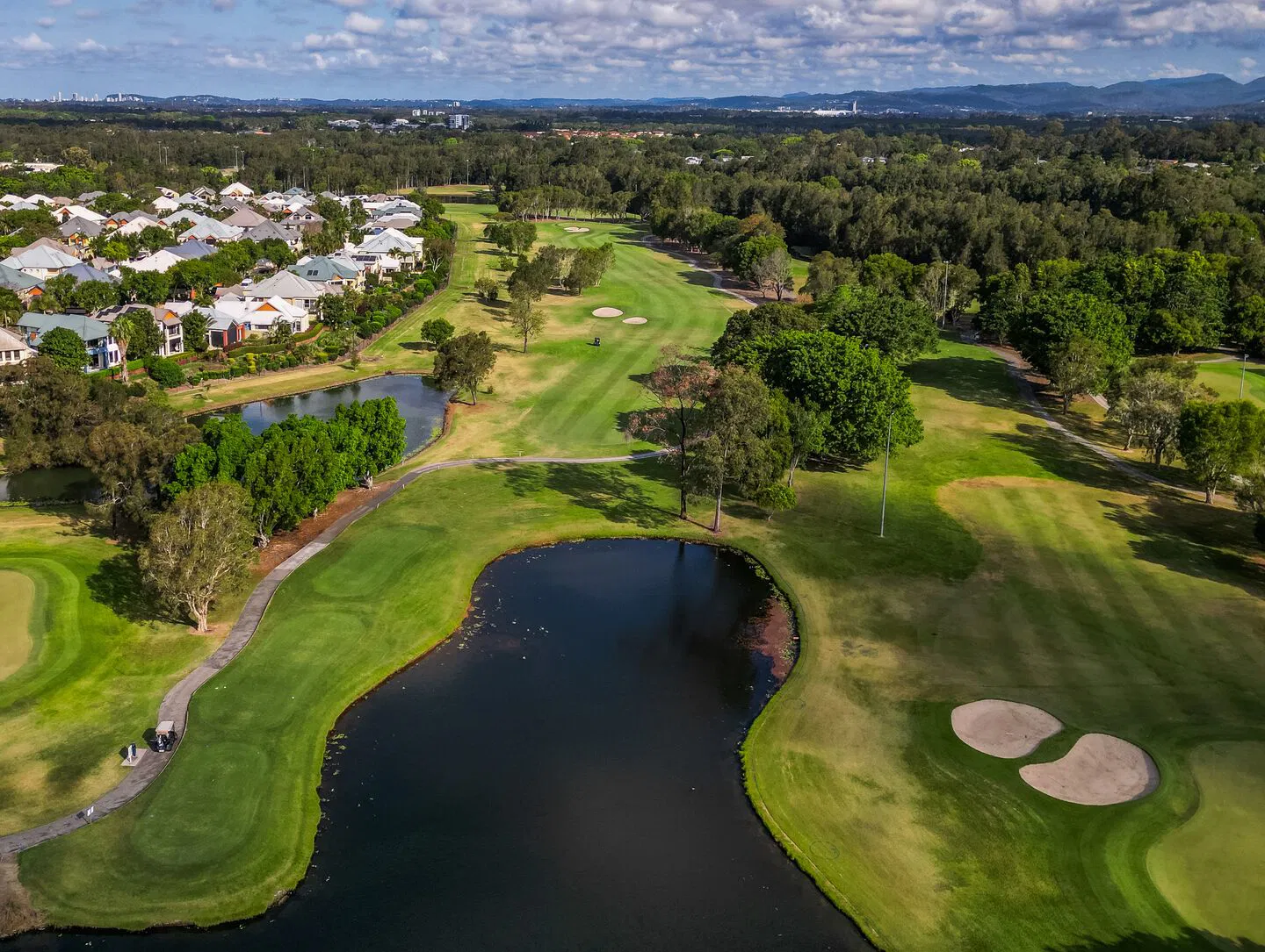 Emerald Lakes + Palm Meadows Golf Club Stay and Play: 3 Nights at Voco Gold Coast for Two - Image 4
