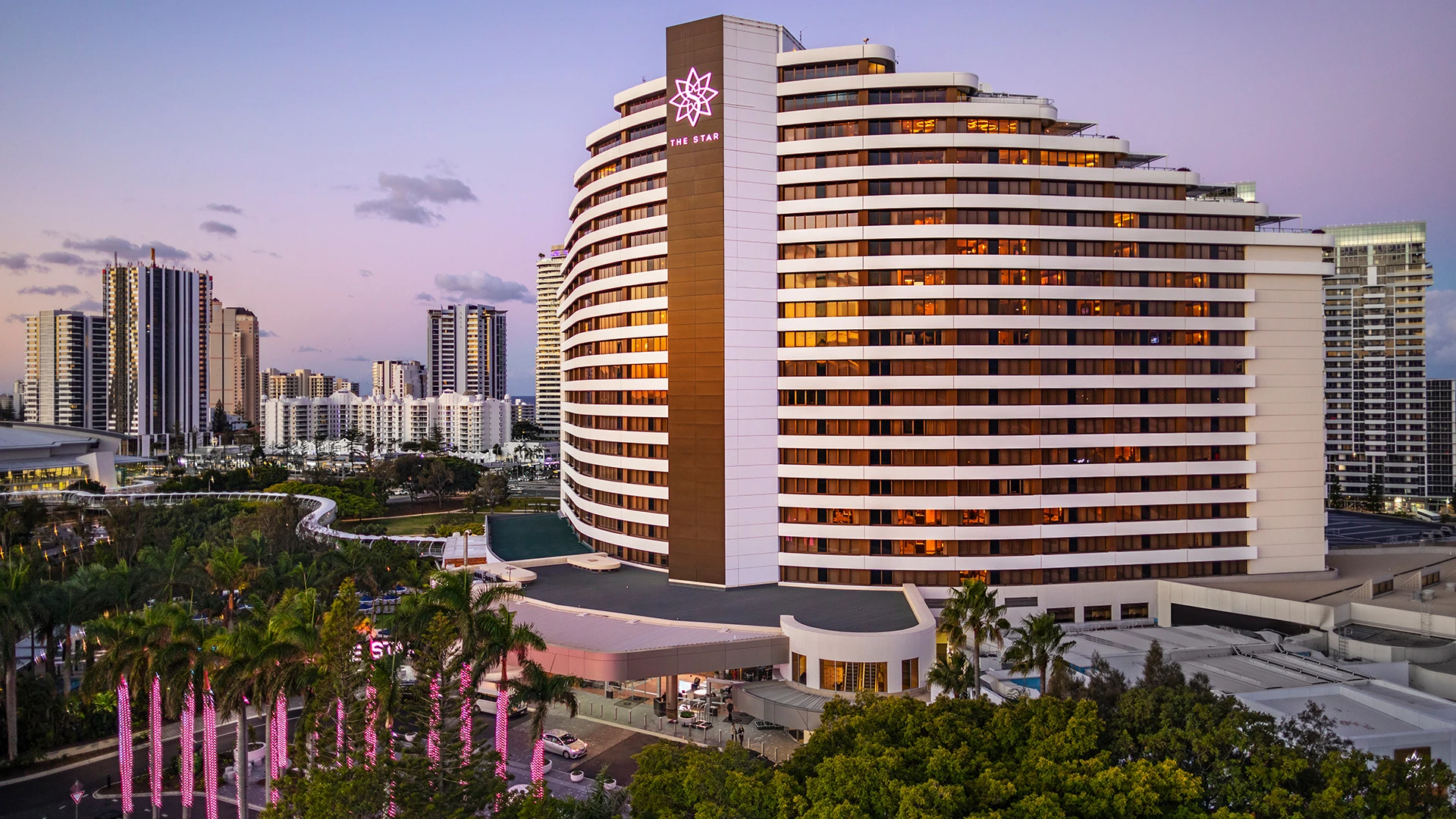 Glades + Royal Pines Stay and Play: 2 Nights at The Star for Two - Image 2